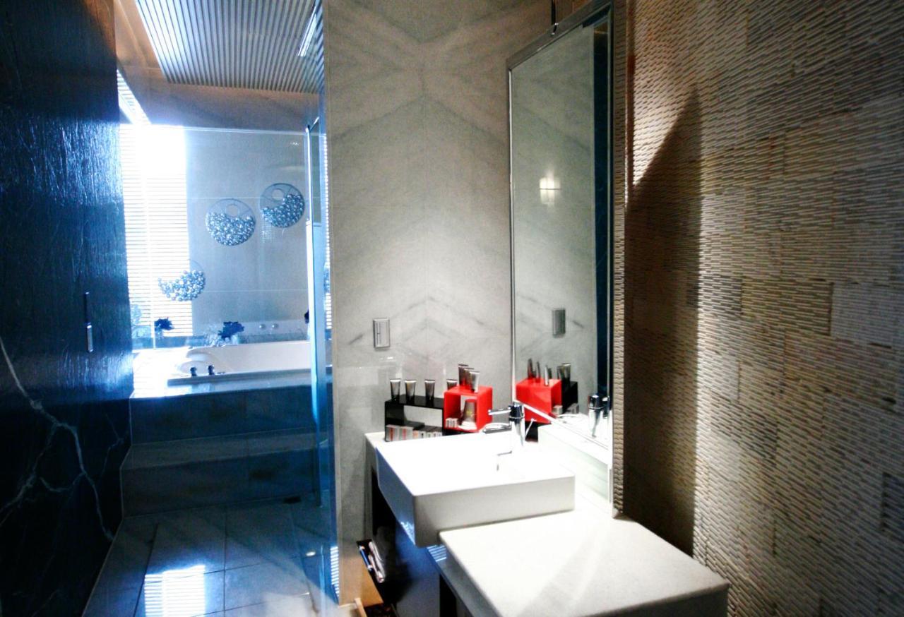 The Yorker Deluxe Motel Taoyuan Extérieur photo