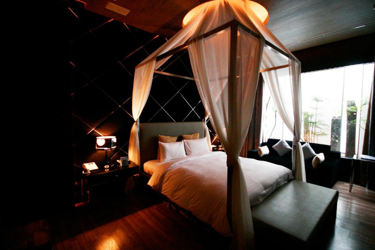 The Yorker Deluxe Motel Taoyuan Extérieur photo
