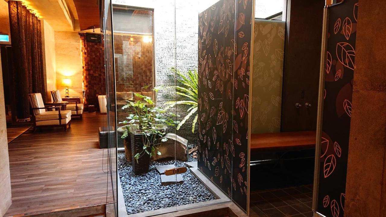 The Yorker Deluxe Motel Taoyuan Extérieur photo